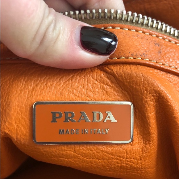100% AUTH PRADA Leather/straw Daino Shoulder Bag - Picture 5 of 8